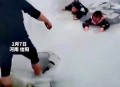 保安深夜救落水女生,保安深夜救落水女生视频