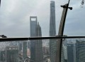 东方明珠玻璃疑热炸,东方明珠的玻璃会碎吗？