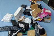 带8200元茅台被调包,西安一服务员掉包茅台被抓现行，酒店：免单再送一瓶, 你怎么看？