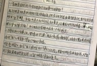 母亲去世10年没报警,你怎么看待学霸父亲逼10岁女儿每天4篇作文，写不完不让睡觉，最后母亲报警的现象？
