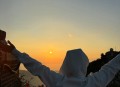 请24位陪爬登顶泰山 ,两位小姐姐请24位陪爬登顶泰山