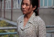 男生带妈妈遗照高考,万箭穿心李宝莉扮演者？