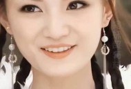 徒手抓蝙蝠被咬伤,活佛济公白雪被天蝠精咬伤是第几集？
