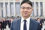富豪放狮子攻击员工,有的人觉得刘强东不会干性侵的事？你怎么看？
