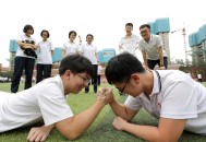 高考结束集体找妈妈,高考前和老妈出去旅游放松心情？