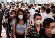 泰国总理停职,中国公民泰国机场被打， 涉事机场致歉：已将打人保安停职。你怎么看？