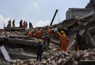 学校建筑物倒塌事故,学校坍塌造成学生伤亡谁负责？