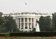 美政府停摆首日现状,美联邦政府迎来史上最长“停摆”，会给美国造成怎么样的影响呢？