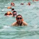 女童泳池内遭拍打,海水浴四大好处大家知道吗？
