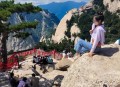 女生上山途中走丢,女子爬山失踪