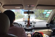 一家四口自驾翻车,一家四口自驾翻车视频