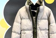 乘车时羽绒服突爆炸,求高手指点用啥方法可以防止甩羽绒服爆炸？