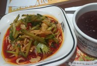 魏家凉皮门店现老鼠,宝鸡魏家凉皮加盟费多少？