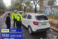 老头乐排队上高速,老头乐能上高速吗