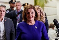 美政府停摆首日现状,美政府长期停摆，对议会运作有何影响?是否让佩洛西失去表演的舞台和制衡特朗普的动力？