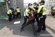 美国防部长已读乱回,