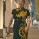 考生爸爸穿旗袍送考,父亲穿旗袍送考生有必要吗？