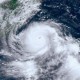 台风天海上漂5小时,台风会吸海水吗？