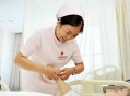 护士300秒极限救人,护士在外面救人合法吗？