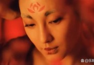 女子被前夫打死,比喻女子在家地位卑微,被老公打死的诗句，有吗？