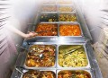 深夜食堂3元就管饱,我想承包工人食堂，200人左右,一荤两素5元管饱,能有多大利润？