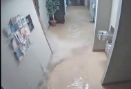暴雨淹了纽约地铁站,纽约特大暴雨多大？