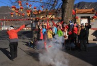 多地放烟花被指扰民,过年放鞭炮算扰民吗？