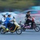 年轻人不买年抛电车,年轻人适合干电动车维修吗？