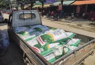 举报公职人员喝农药,在农资店旁便嗅到化肥农药气味，如何向有关部门反映？有哪些需要注意的？