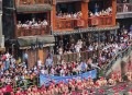 凤凰古城百人抢鸭子,湘西凤凰古城抢鸭子什么意思？