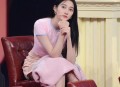 关晓彤穿对衣服了,关晓彤在王牌鼠年穿什么衣服？