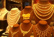 香港金店迎排队潮,香港金店排行