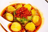 太二卖不动酸菜鱼了,为什么太二酸菜鱼一直招人?