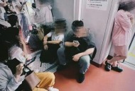带不同小孩地铁乞讨,地铁乞讨，为什么屡禁不止？
