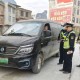收钱放行执法暂扣车,交警暂扣车辆放行流程？
