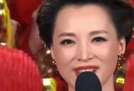 央视曝光零差评猫腻,为什么说央视主持人大赛董卿康辉撒贝宁比选手表现抢眼，朱迅却遭差评？
