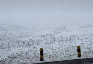 全国多地突降大雪,全国多地突降大雪的原因