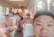男生带妈妈遗照高考,广州一男子与同伴相约到龙洞水库游泳，不幸溺亡, 你怎么看？
