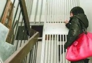 一招静音吵闹小孩 ,孩子在家跑楼下动静很大怎么办？