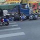 遭车碾压后起身站立,遭车碾压后起身站立不稳