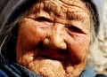 大爷写我的母亲爆火,妈妈的大爷叫什么？