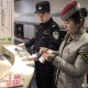 拖400万现金坐动车,带400万现金能过安检吗