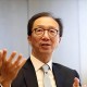 戴17奖牌与书记合影,跳水女皇伏明霞和吴敏霞是一人吗？