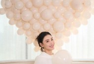 女孩撞脸张柏芝走红,女孩撞脸张柏芝走红毯视频