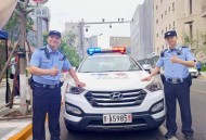 考生排队摸985车牌,在高中学艺术好吗？