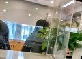 柜员拿放大镜办业务,银行专用放大镜