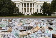 美政府停摆首日现状,美政府停摆既成现实，黄金为何止涨下行？