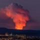 俄火山600年来首喷发,一部俄罗斯空难电影飞机中途救灾民遇到火山爆发，然后两部飞机空中转移乘客？