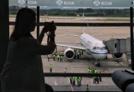 国航客机迫降俄罗斯,中国民航可以飞经俄罗斯吗？