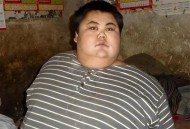 15岁少年仅重18公斤,15岁少年仅重18公斤正常吗